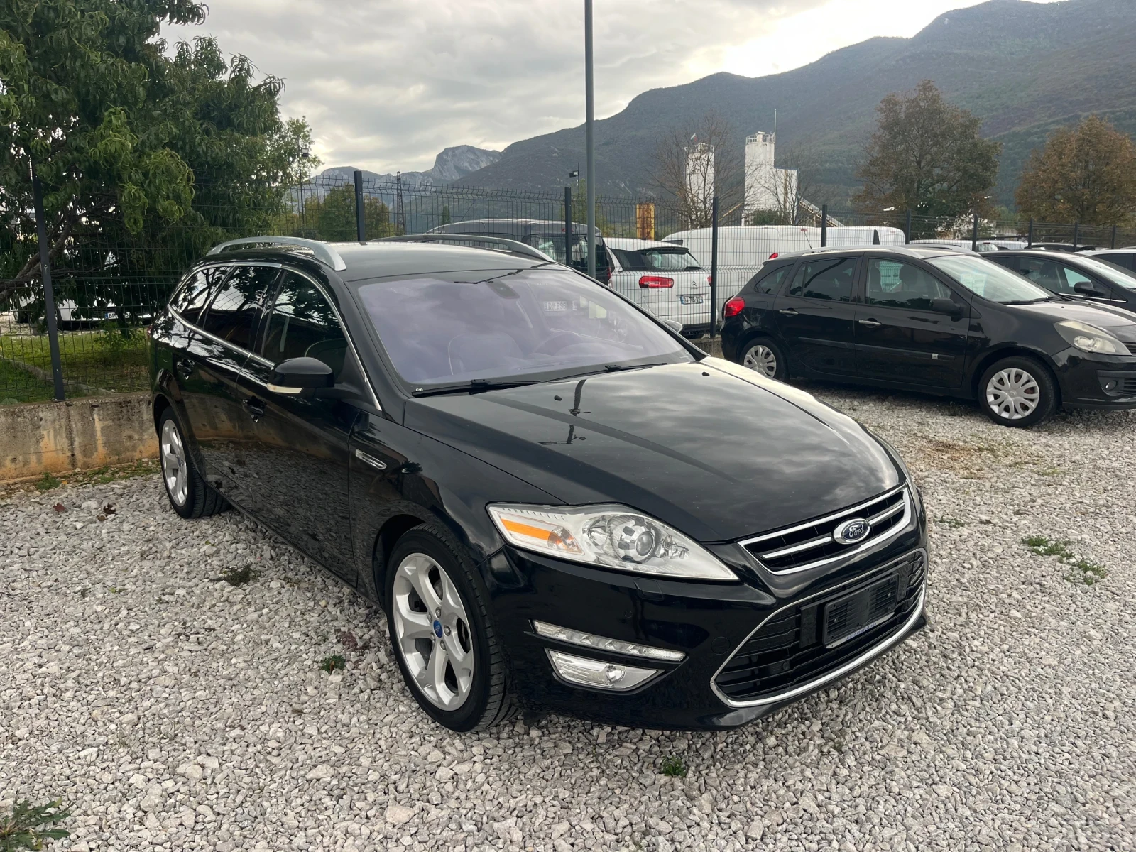 Ford Mondeo 2.0TDCI GHIA - изображение 3