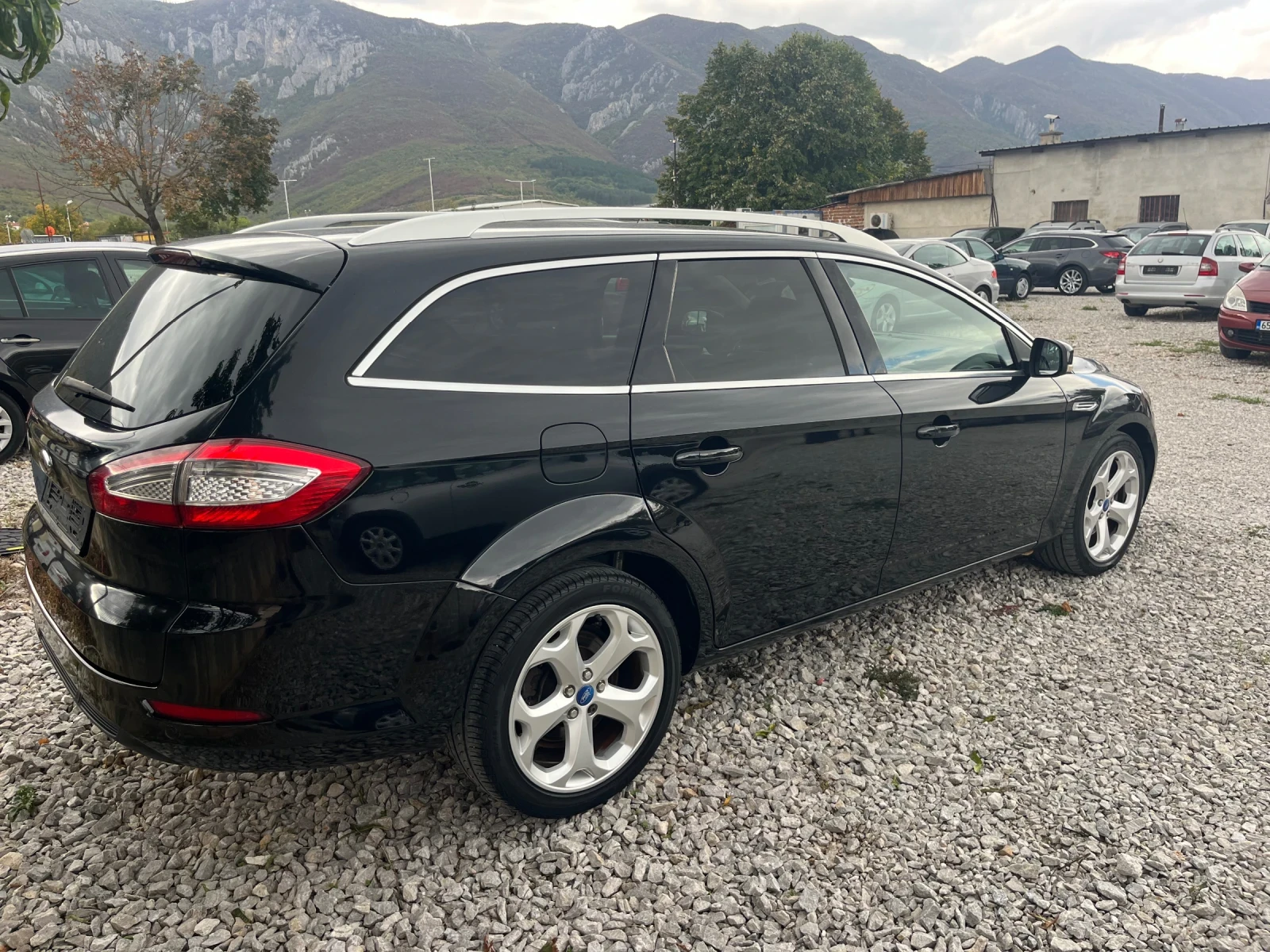 Ford Mondeo 2.0TDCI GHIA - изображение 5