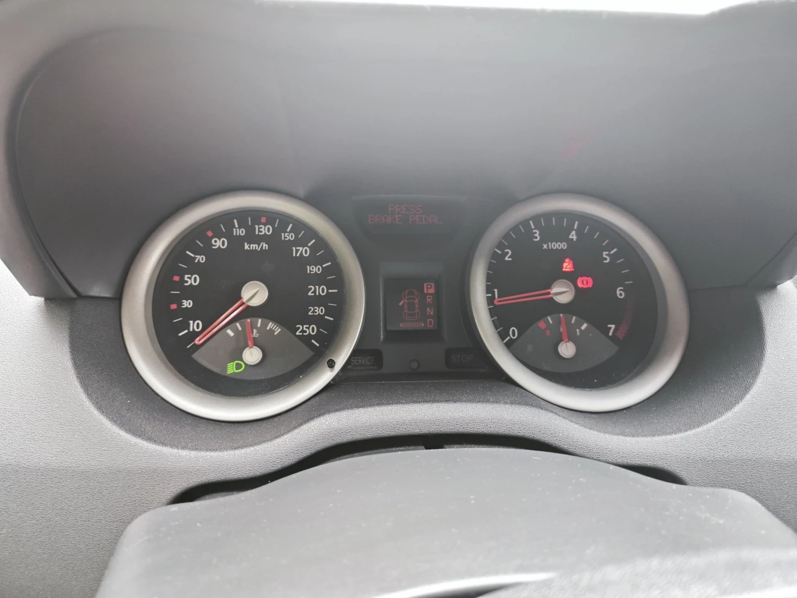 Renault Megane 2.0 Газ  - изображение 9