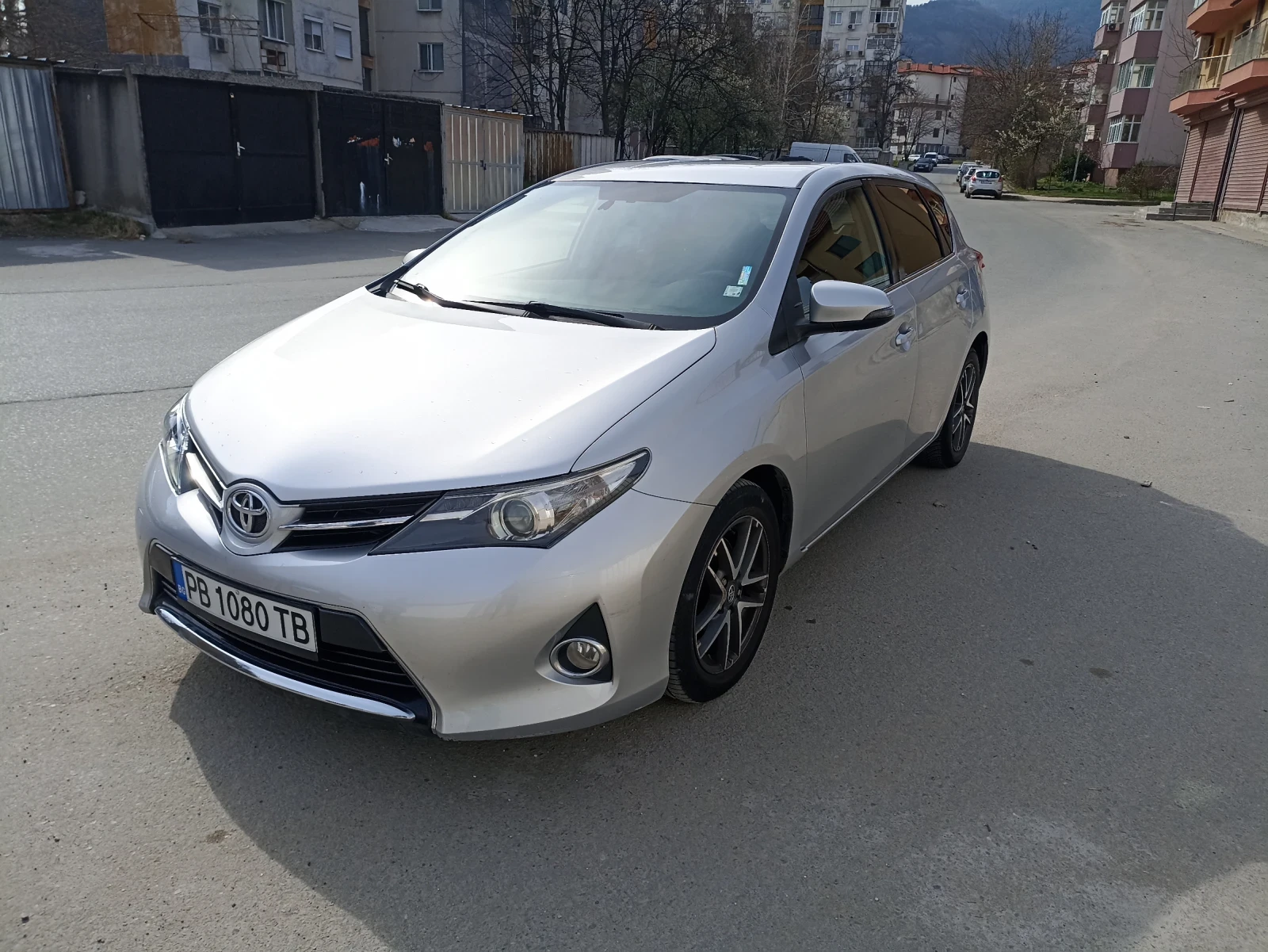 Toyota Auris 2.0d 124  - изображение 2