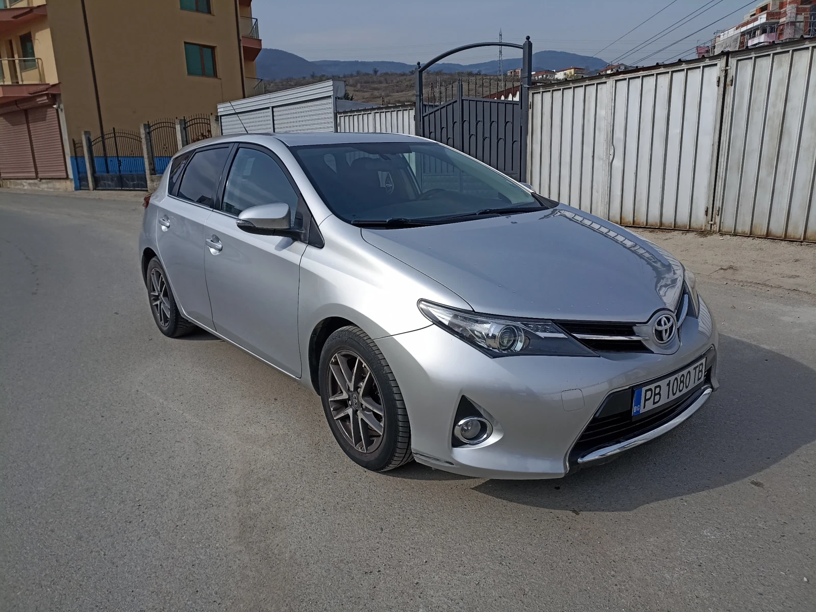 Toyota Auris 2.0d 124  - изображение 3