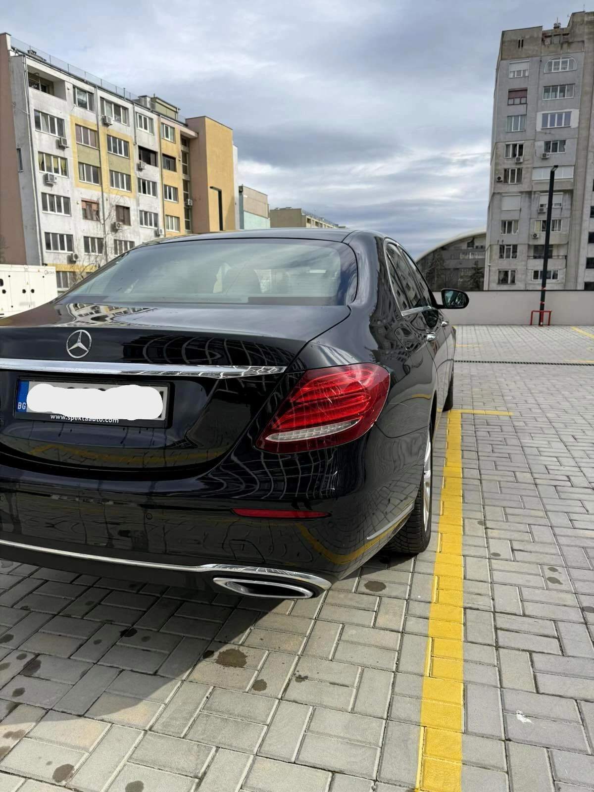 Mercedes-Benz E 220, снимка 14 - Автомобили и джипове - 53741026