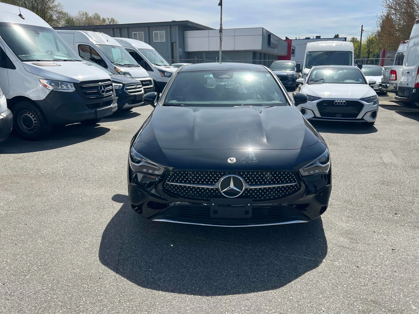 Mercedes-Benz CLA, снимка 15 - Автомобили и джипове - 54205200