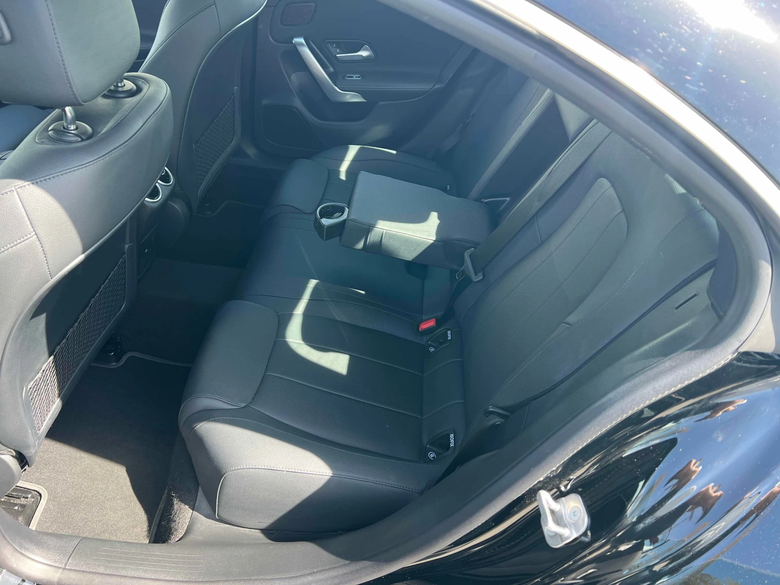 Mercedes-Benz CLA, снимка 12 - Автомобили и джипове - 54205200