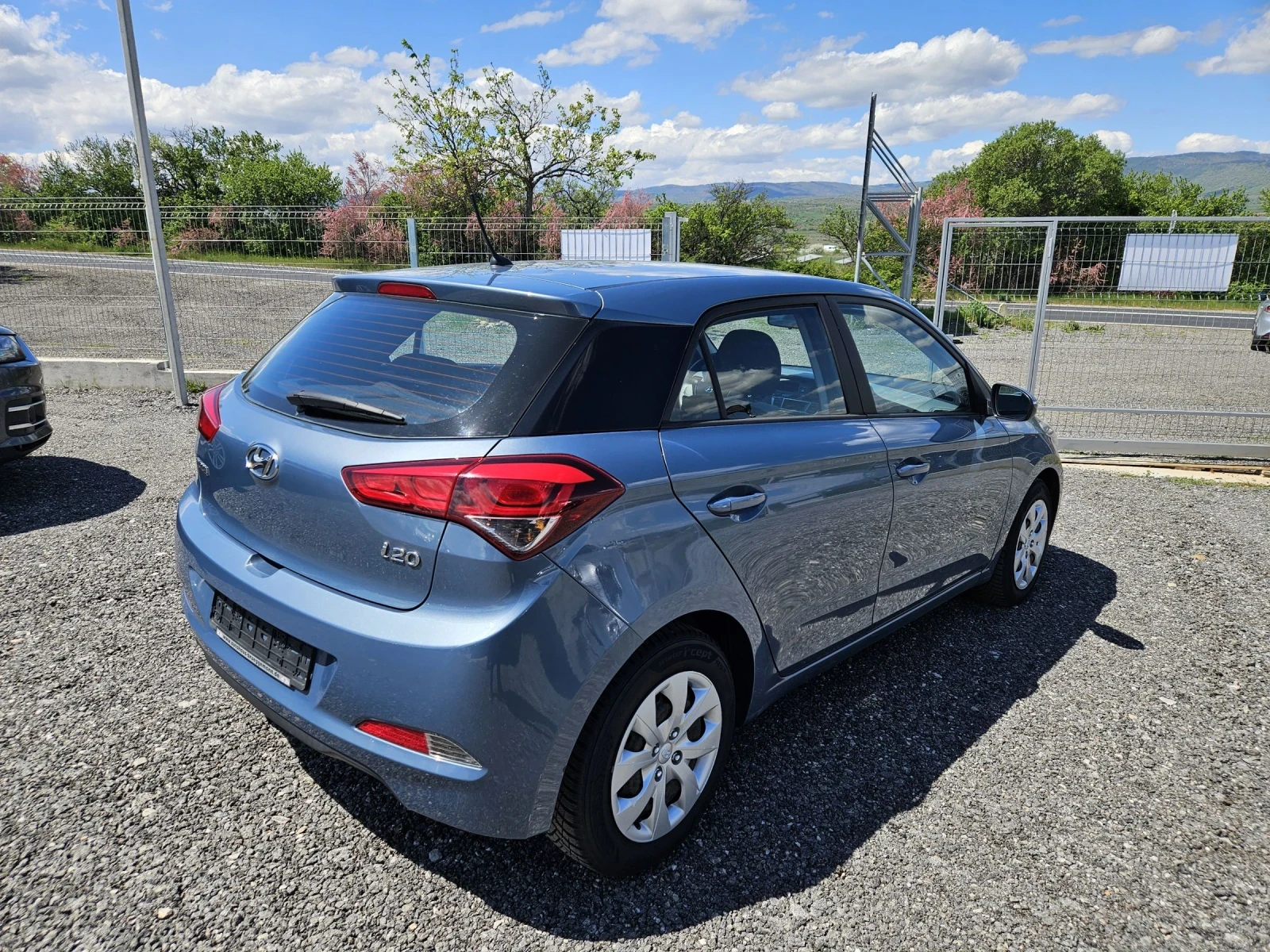 Hyundai I20 1.1 crdi euro6, снимка 5 - Автомобили и джипове - 54293450