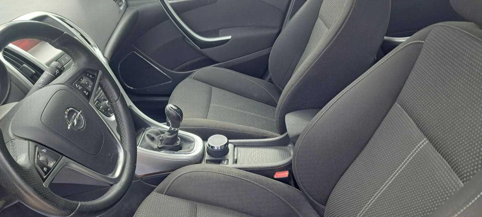 Opel Astra 1.6 бензин, снимка 13 - Автомобили и джипове - 54481871
