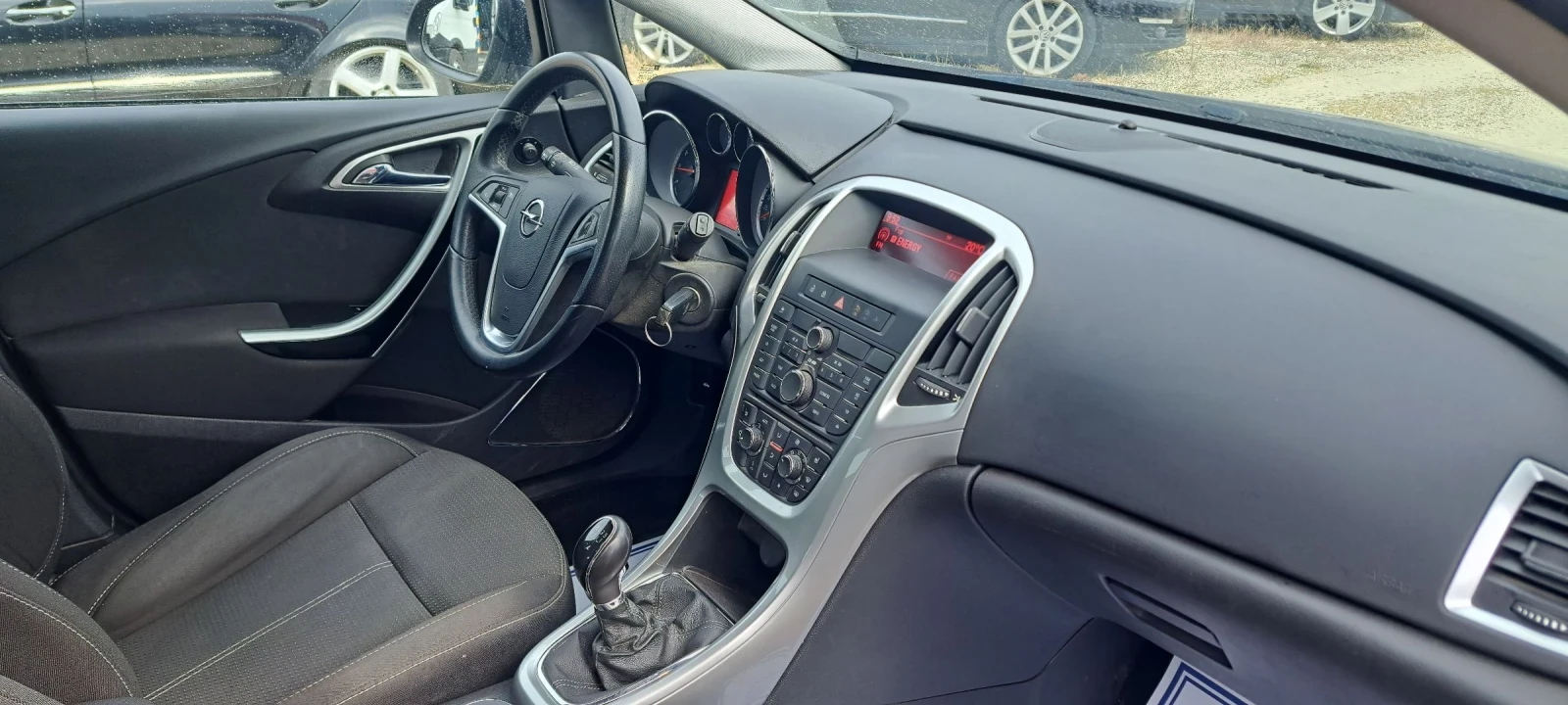 Opel Astra 1.6 бензин, снимка 12 - Автомобили и джипове - 54481871