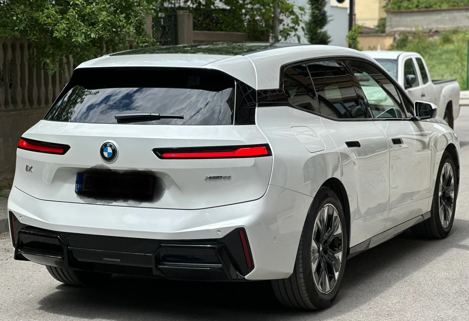BMW iX FACELIFT / M SPORT / VAT / BG CAR, снимка 5 - Автомобили и джипове - 54567648
