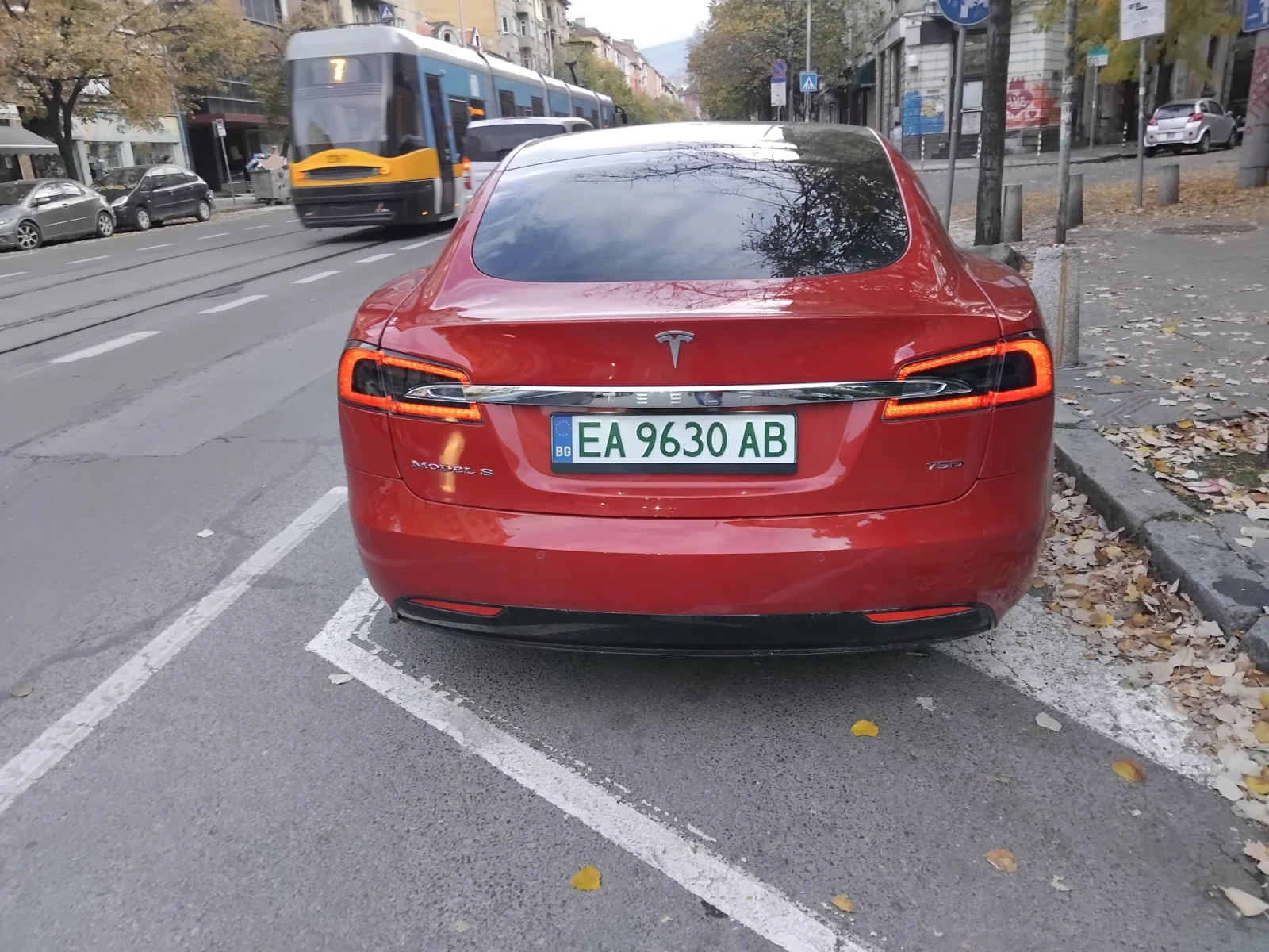 Tesla Model S 75D, снимка 4 - Автомобили и джипове - 54662548