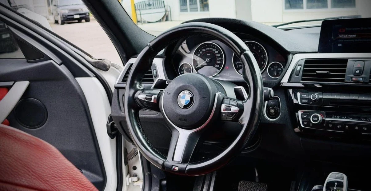 BMW 330 М ПАКЕТ * ЧЕРВЕНА КОЖА * ШИБИДАХ * CARFAX * , снимка 6 - Автомобили и джипове - 54673725