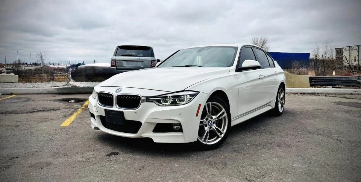 BMW 330 М ПАКЕТ * ЧЕРВЕНА КОЖА * ШИБИДАХ * CARFAX * 
