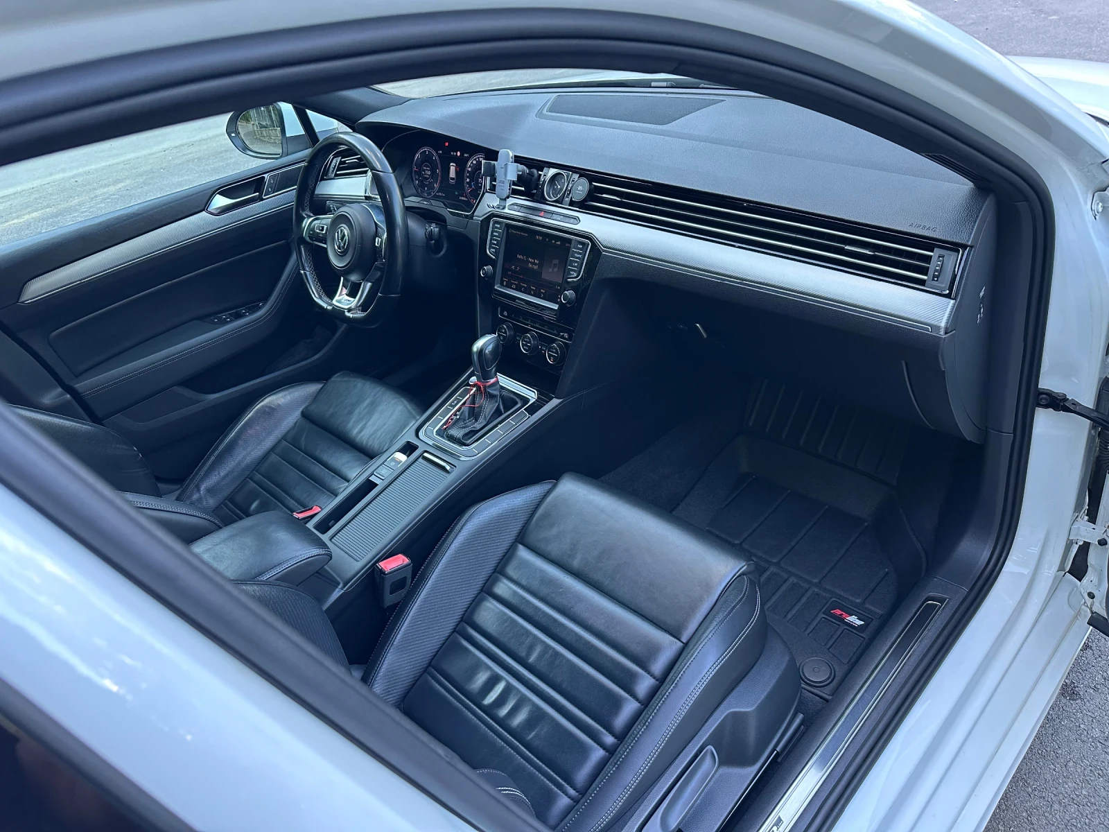 VW Passat Vw Passat B8 R-Line, снимка 13 - Автомобили и джипове - 55154180