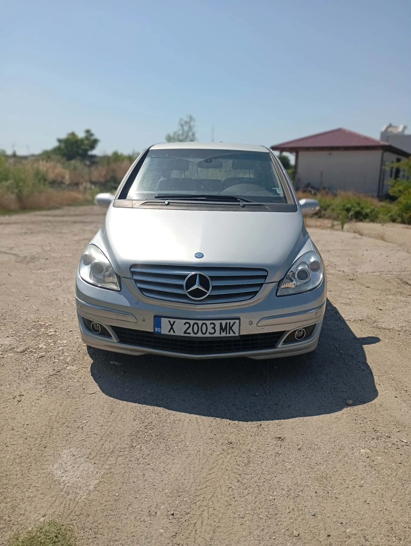 Mercedes-Benz B 200
