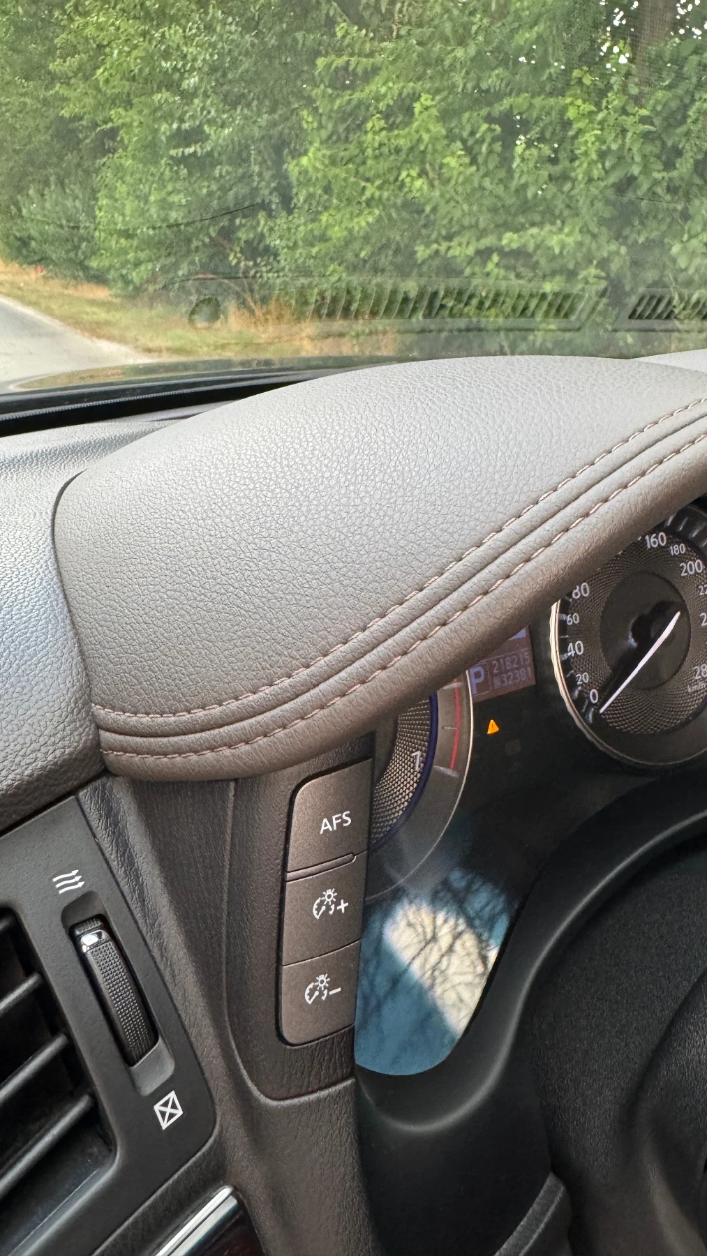 Infiniti M 30d, снимка 17 - Автомобили и джипове - 55343109