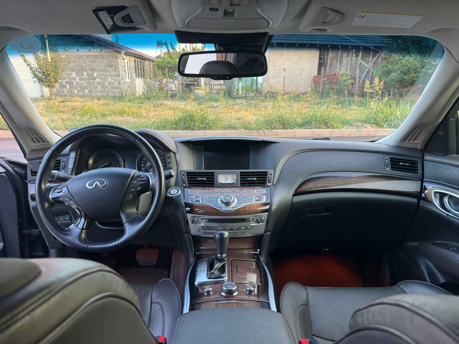 Infiniti M 30d, снимка 9 - Автомобили и джипове - 55343109