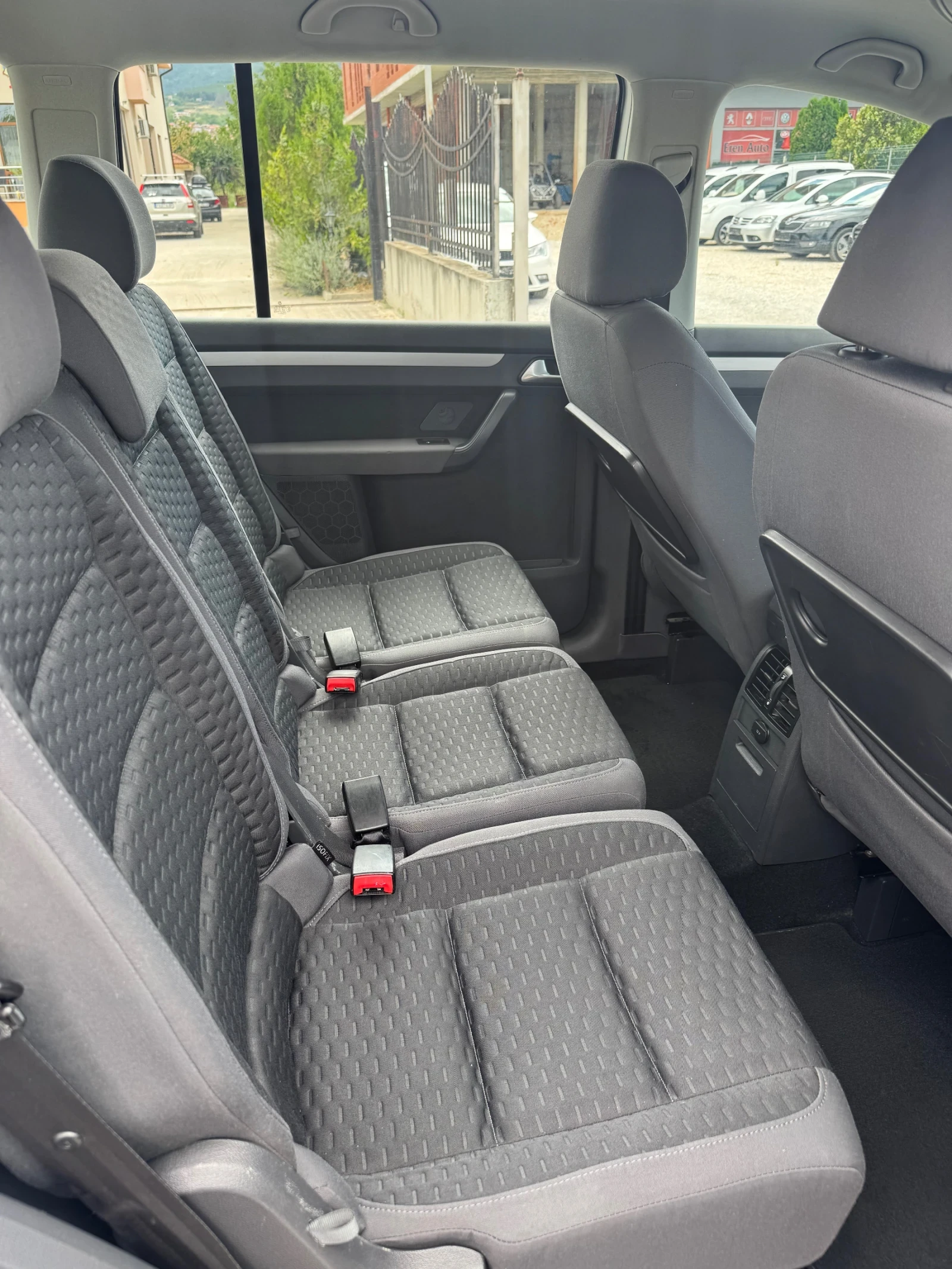 VW Touran 2.0 tdi 8 клапана, снимка 10 - Автомобили и джипове - 55434949