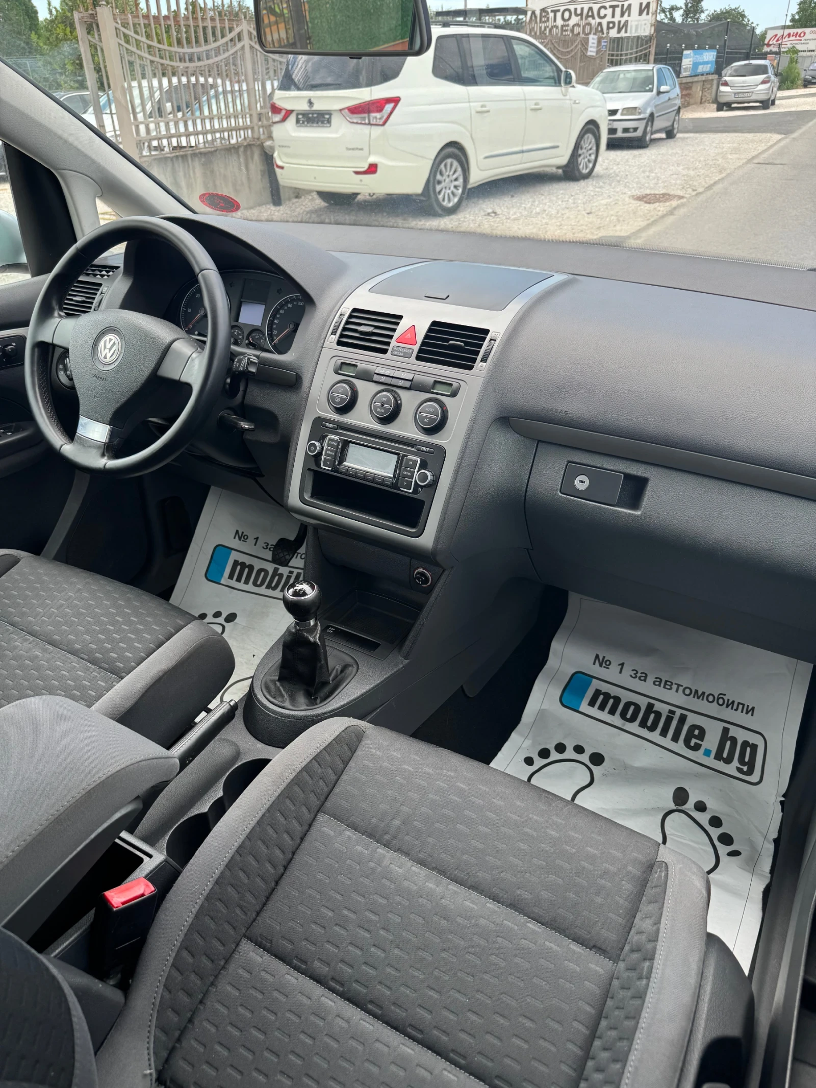 VW Touran 2.0 tdi 8 клапана, снимка 11 - Автомобили и джипове - 55434949