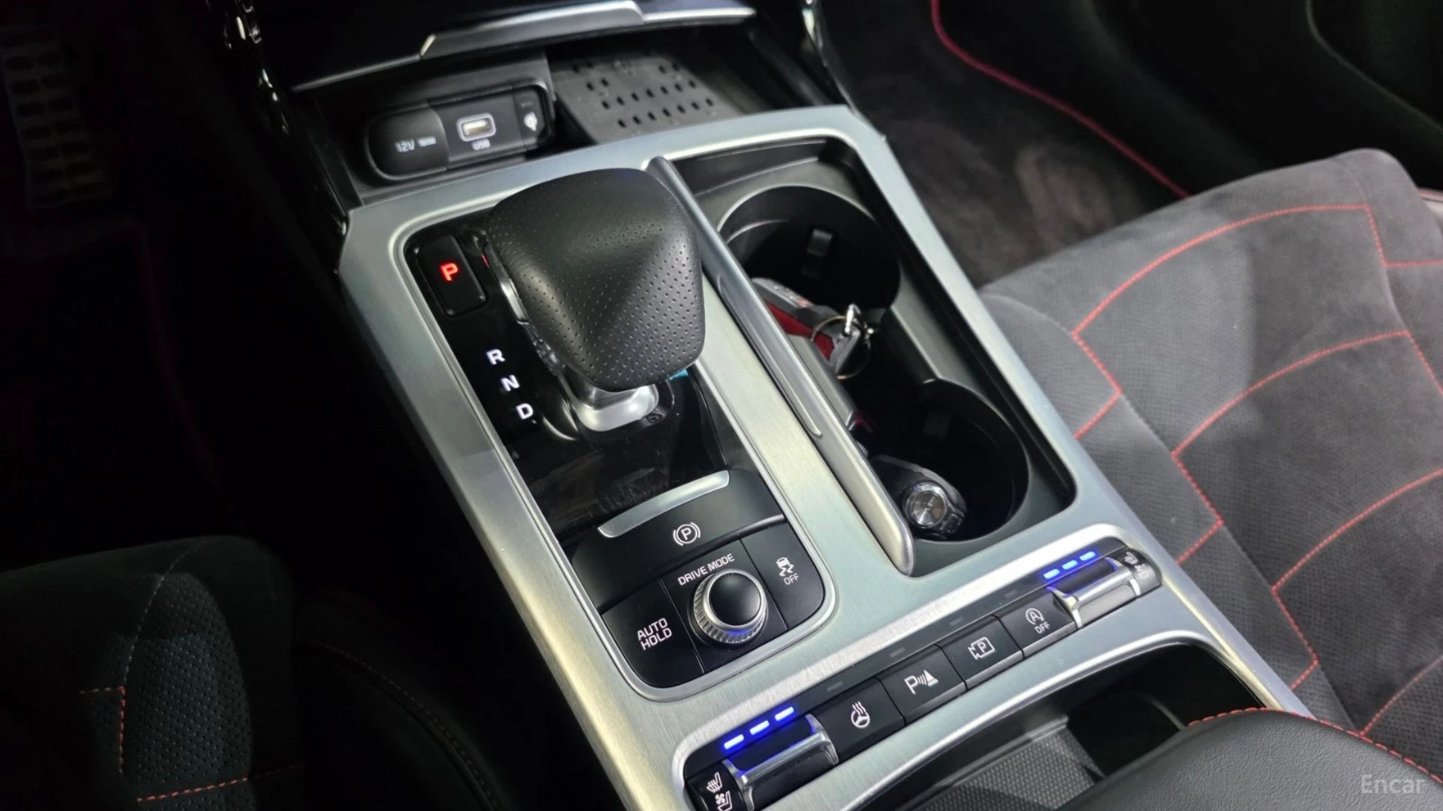 Kia Stinger 3.3 GT Acro Edition* АЛКАНТАРА* HUD* 360, снимка 8 - Автомобили и джипове - 55524275