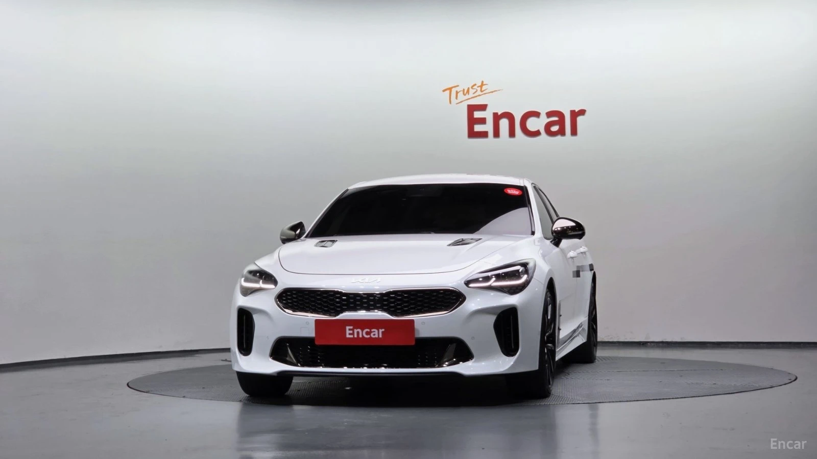 Kia Stinger 3.3 GT Acro Edition* АЛКАНТАРА* HUD* 360, снимка 3 - Автомобили и джипове - 55524275