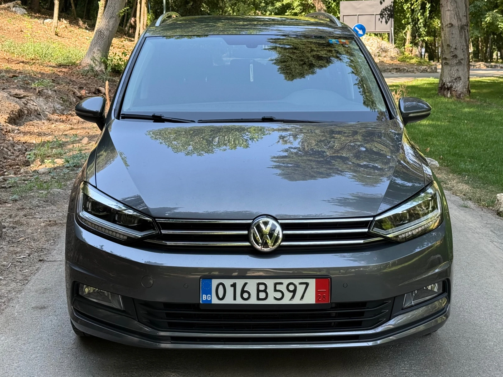 VW Touran 2.0TDI* 78000КМ!!!* 7 МЕСТЕН* HIGHLINE* DIST* DSG*, снимка 2 - Автомобили и джипове - 55644692
