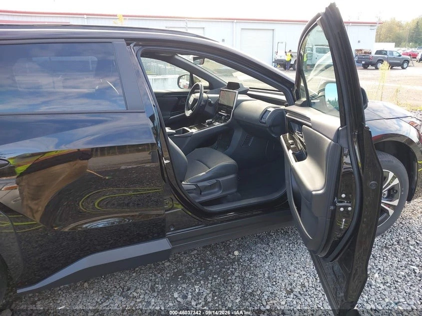 Toyota bZ4X XLE* AWD* КОЖА* ПОДГРЕВ* КАМЕРА* NAVI* LED* , снимка 5 - Автомобили и джипове - 56211275