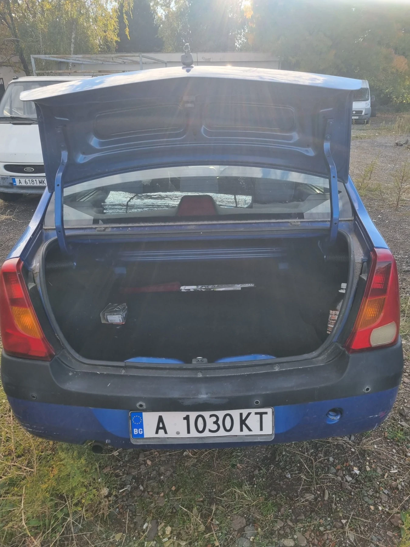 Dacia Logan 1.5 dci, снимка 4 - Автомобили и джипове - 56649766