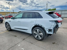 Audi Q8 E-Tron Premium, снимка 2