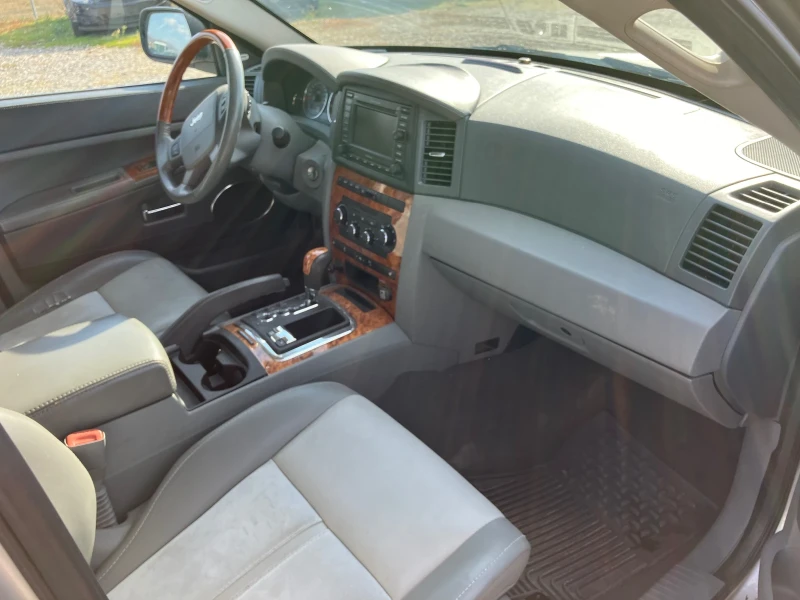 Jeep Grand cherokee 3.0 CDI, снимка 6 - Автомобили и джипове - 47814377