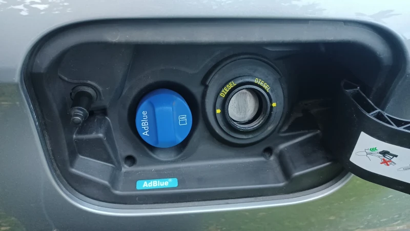 DS DS 7 Crossback Rivoli, снимка 16 - Автомобили и джипове - 52453813