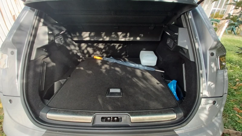 DS DS 7 Crossback Rivoli, снимка 12 - Автомобили и джипове - 52453813