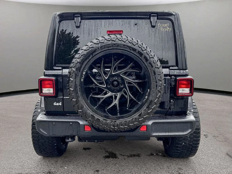 Jeep Wrangler Unlimited Sahara 4WD* Камера* CarPlay* , снимка 4 - Автомобили и джипове - 52554378