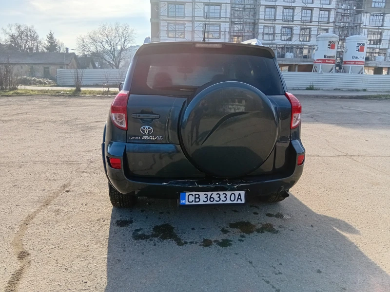 Toyota Rav4 2.2D-Cat KEYLESS, снимка 4 - Автомобили и джипове - 52944584