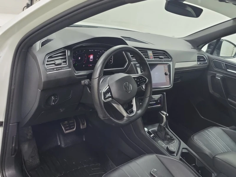 VW Tiguan R LINE BLACK EDITION * CARFAX * ФИНАНСИРАНЕ, снимка 9 - Автомобили и джипове - 53244123