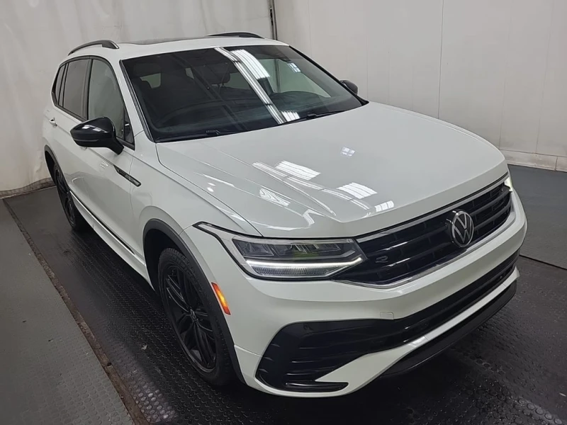 VW Tiguan R LINE BLACK EDITION * CARFAX * ФИНАНСИРАНЕ, снимка 2 - Автомобили и джипове - 53244123