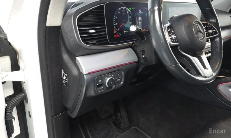 Mercedes-Benz GLE, снимка 13 - Автомобили и джипове - 53510732
