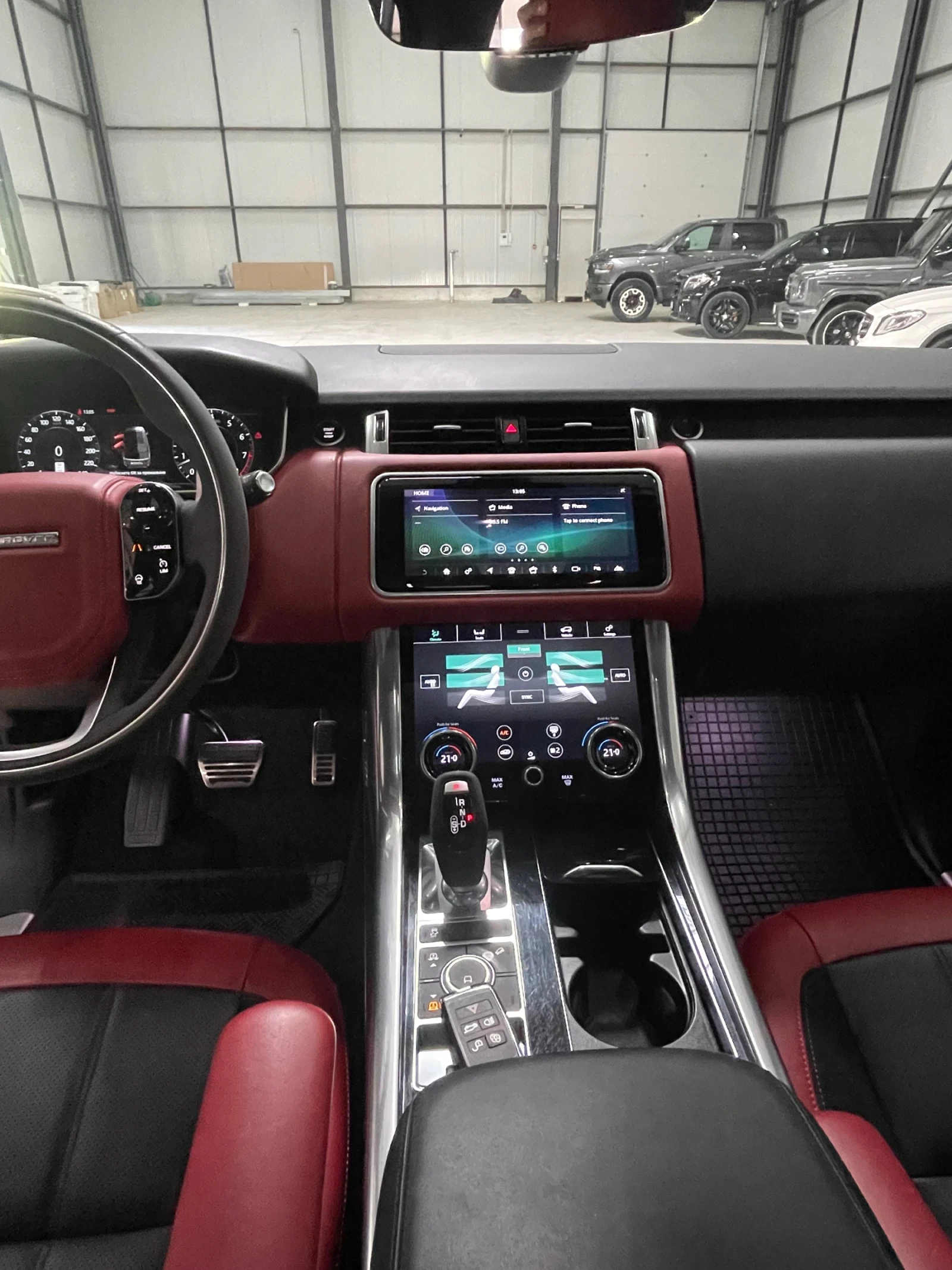 Land Rover Range Rover Sport HST/V6/P400/26000 / FULL/ /!!! | Mobile.bg   14