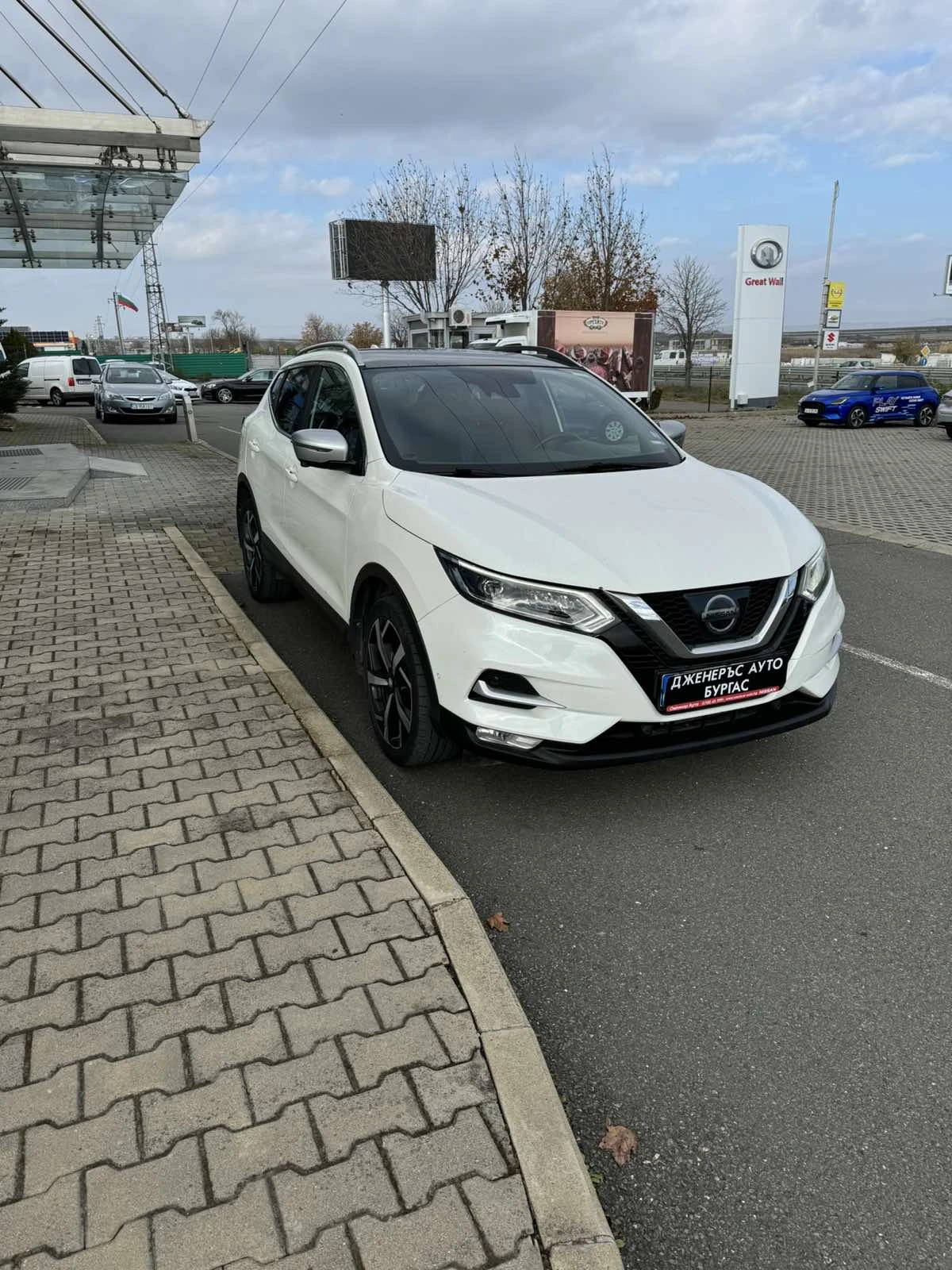 Nissan Qashqai 1, 6 130 кс Automatic - изображение 2