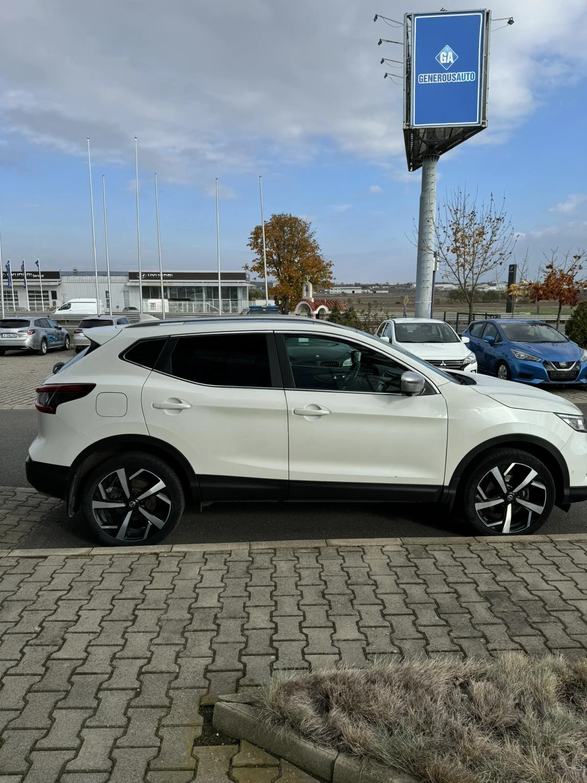 Nissan Qashqai 1, 6 130 кс Automatic - изображение 5