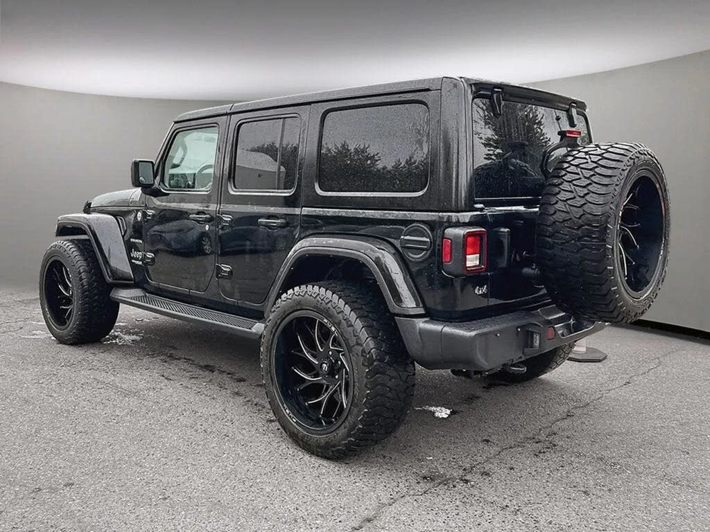 Jeep Wrangler Unlimited Sahara 4WD* Камера* CarPlay*  - изображение 2