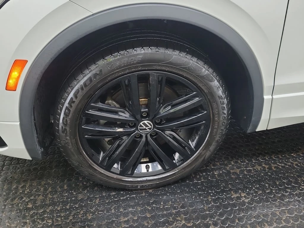 VW Tiguan R LINE BLACK EDITION * CARFAX * ����������� | Mobile.bg � ����������� 17