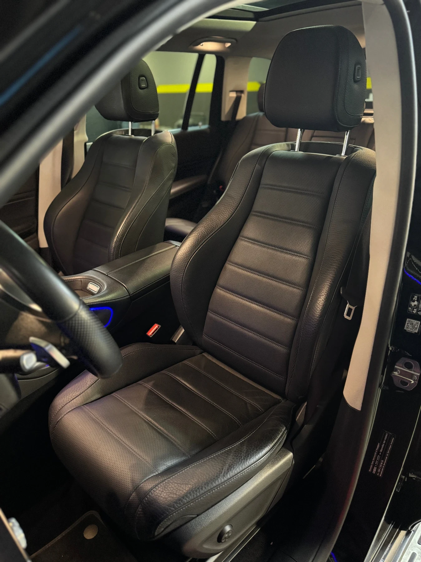 Mercedes-Benz GLS 400 d 4 MATIC AMG, снимка 9 - Автомобили и джипове - 53714050