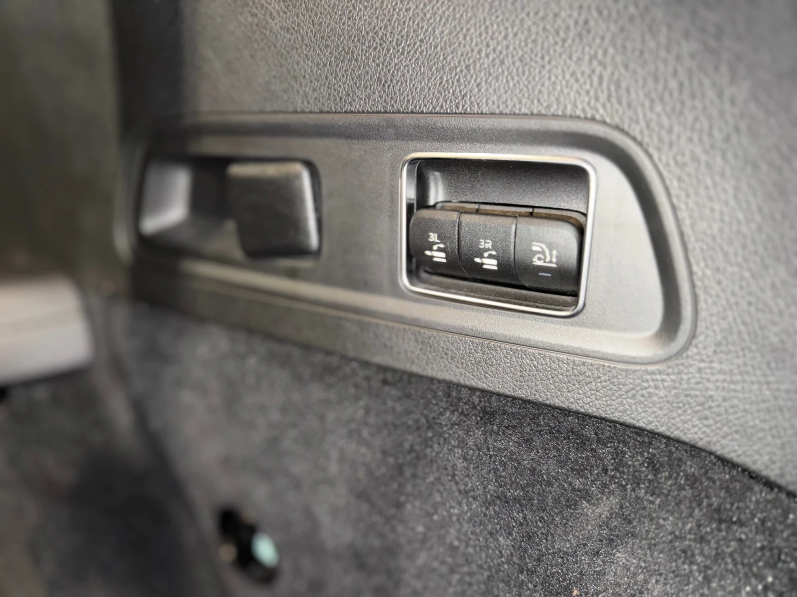 Mercedes-Benz GLS 400 d 4 MATIC AMG, снимка 15 - Автомобили и джипове - 53714050