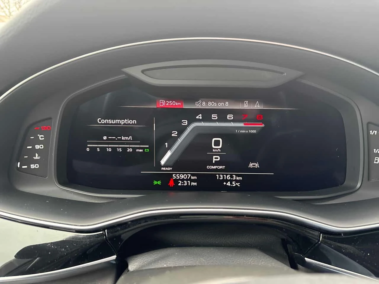 Audi Q7 Komfort / CARFAX / CAMERA / ПОДГРЕВИ , снимка 8 - Автомобили и джипове - 54078383