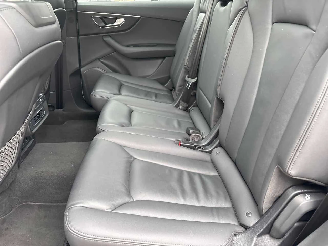 Audi Q7 Komfort / CARFAX / CAMERA / ПОДГРЕВИ , снимка 12 - Автомобили и джипове - 54078383