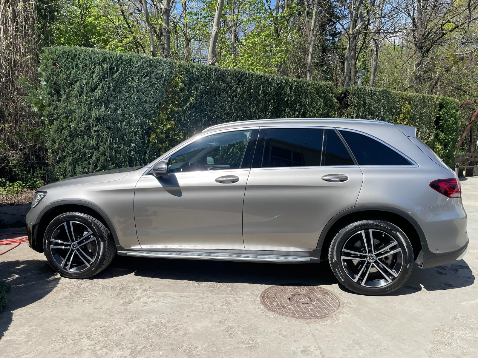 Mercedes-Benz GLC 300 4M AMG, снимка 2 - Автомобили и джипове - 54332866