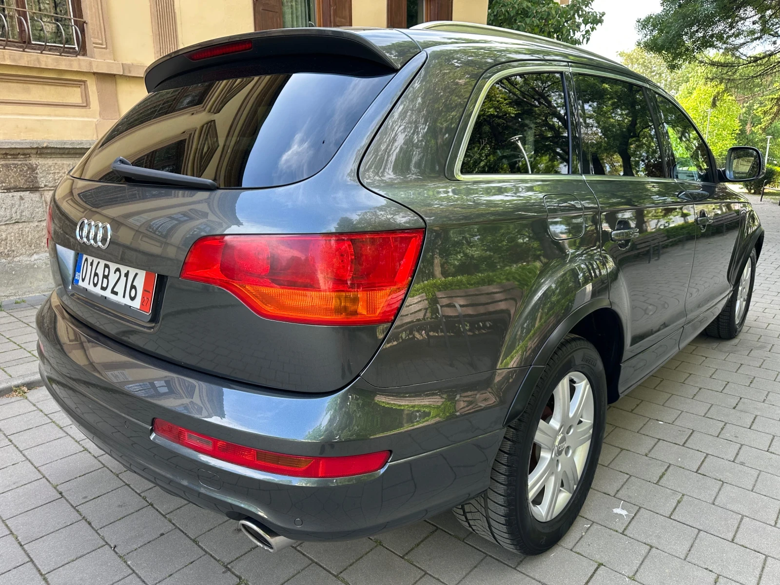Audi Q7 4.2TDI* 326к.с.* S-LINE* 7МЕСТА* PANORAMA* BOSE* K, снимка 4 - Автомобили и джипове - 54514520