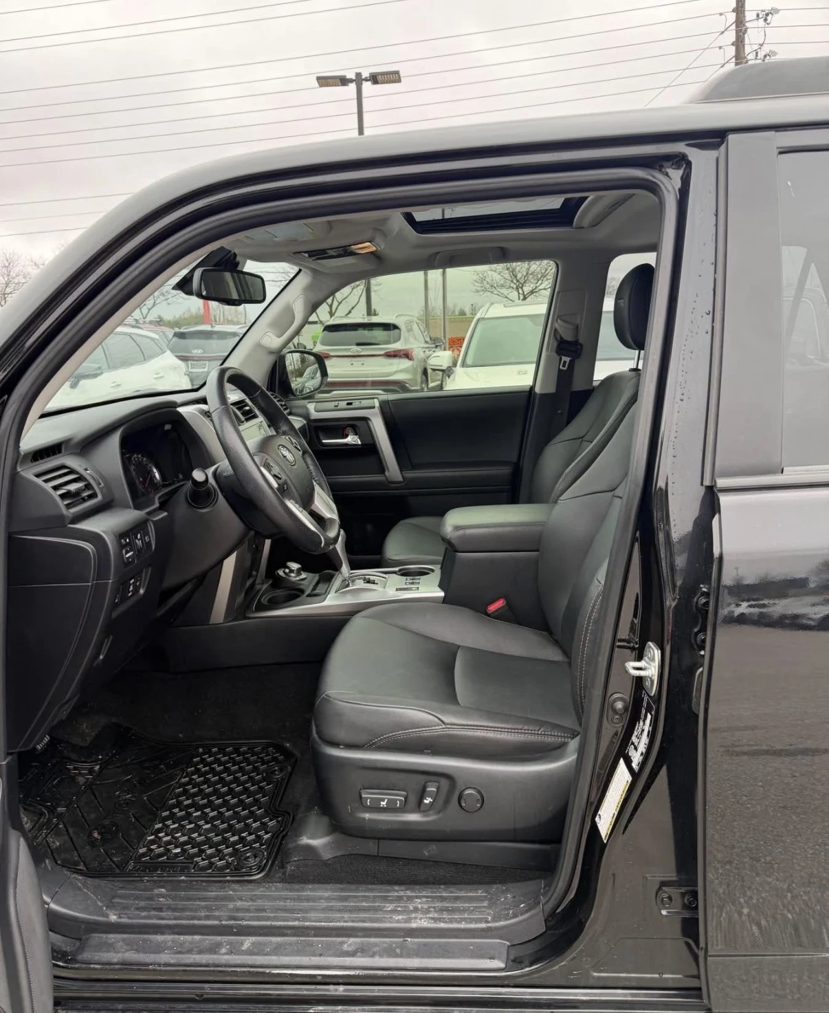Toyota 4runner TRD SPORT 4.0 V6 360* КАМЕРА ПОДГРЕВ 4X4 , снимка 8 - Автомобили и джипове - 54610516