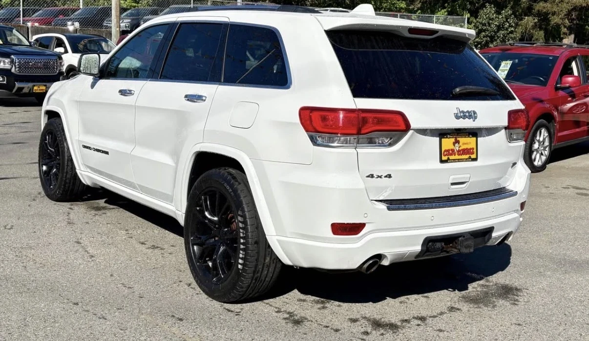 Jeep Grand cherokee OVERLAND * 5.7 HEMI * 4WD * ОБДУХВАНЕ * CARFAX * , снимка 5 - Автомобили и джипове - 54623754