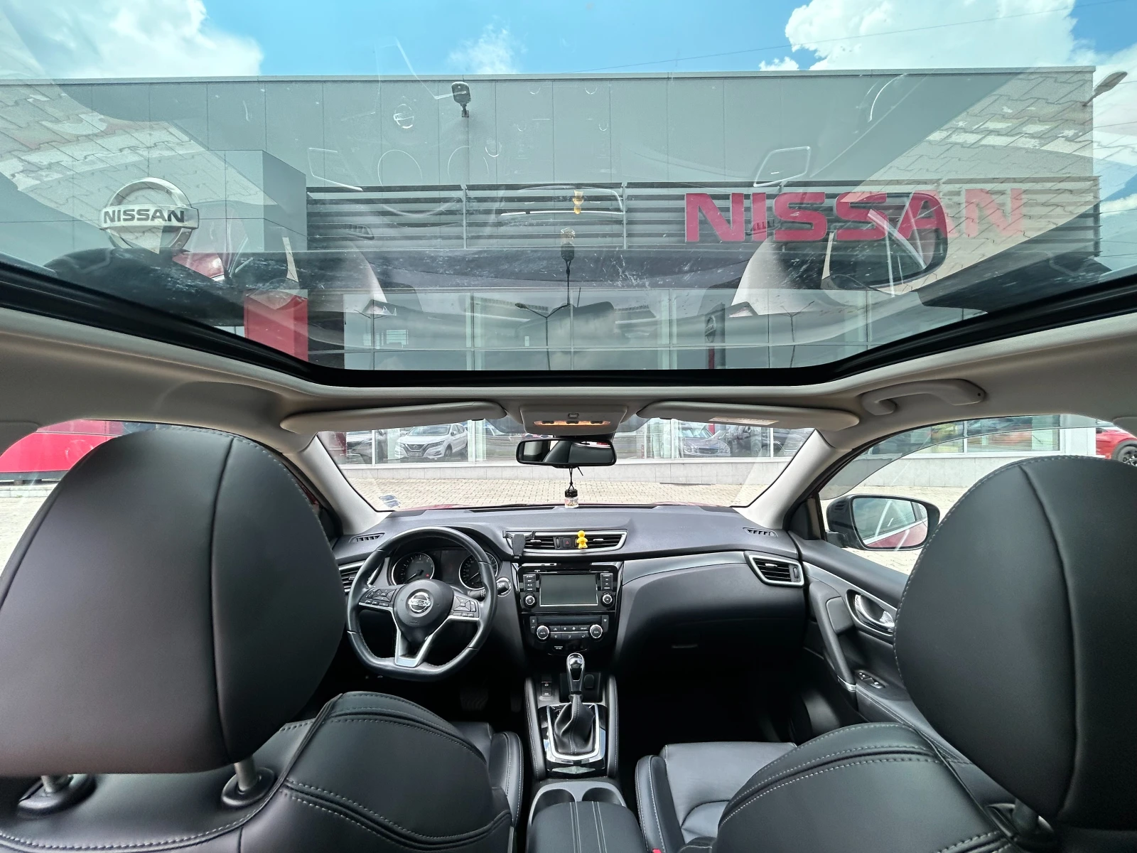 Nissan Qashqai 1.3 DIG-T Tekna Plus, снимка 6 - Автомобили и джипове - 55059616