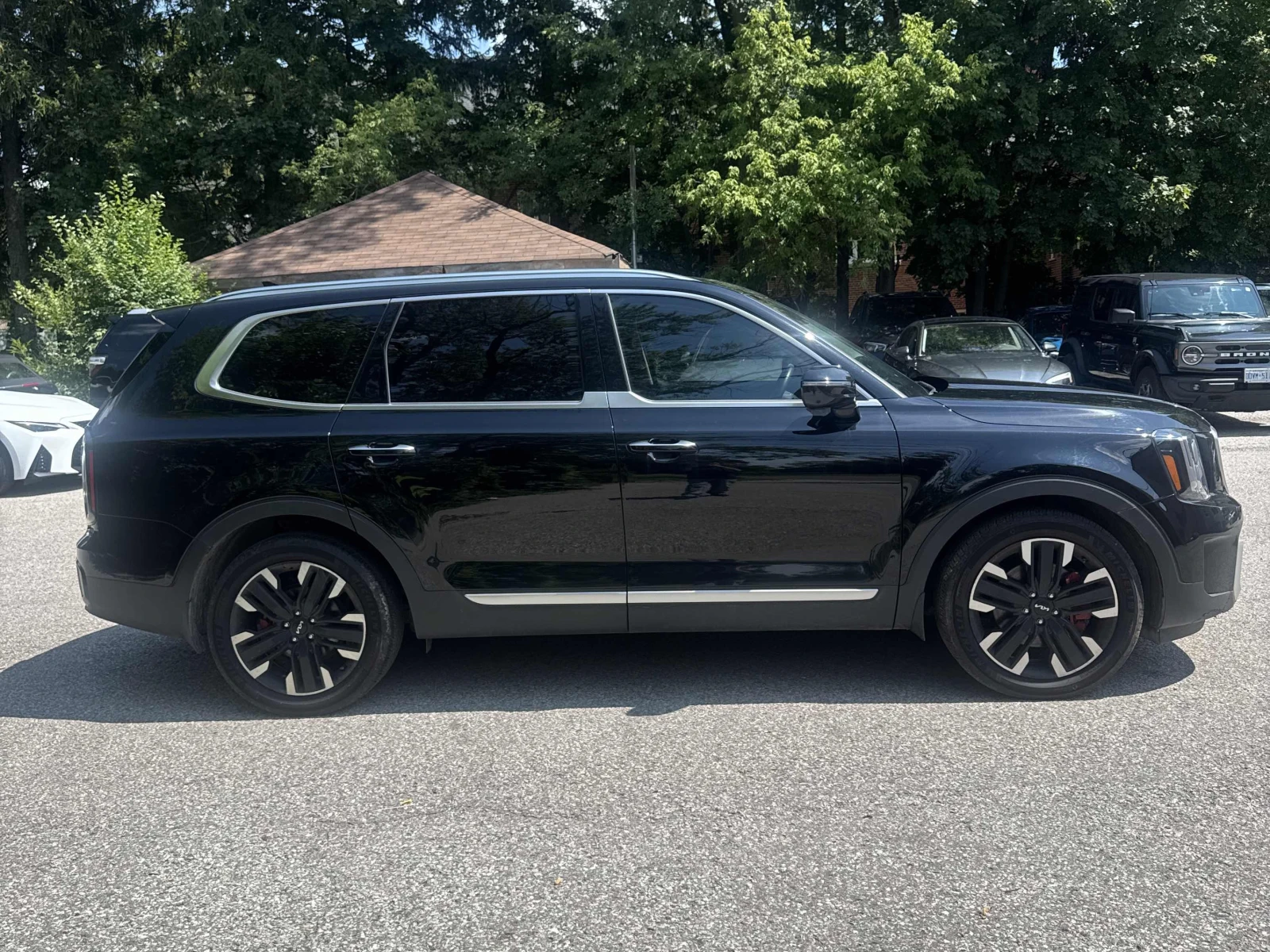 Kia Telluride, снимка 3 - Автомобили и джипове - 55690501